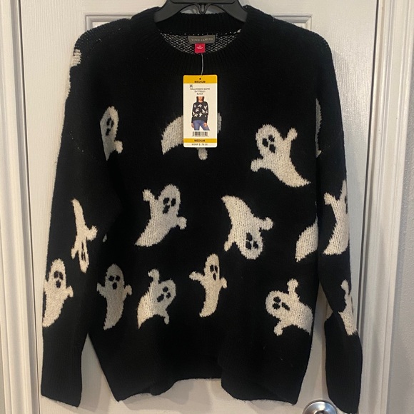 Vince Camuto Sweaters - Vince Camuto Black and White Ghost Sweater